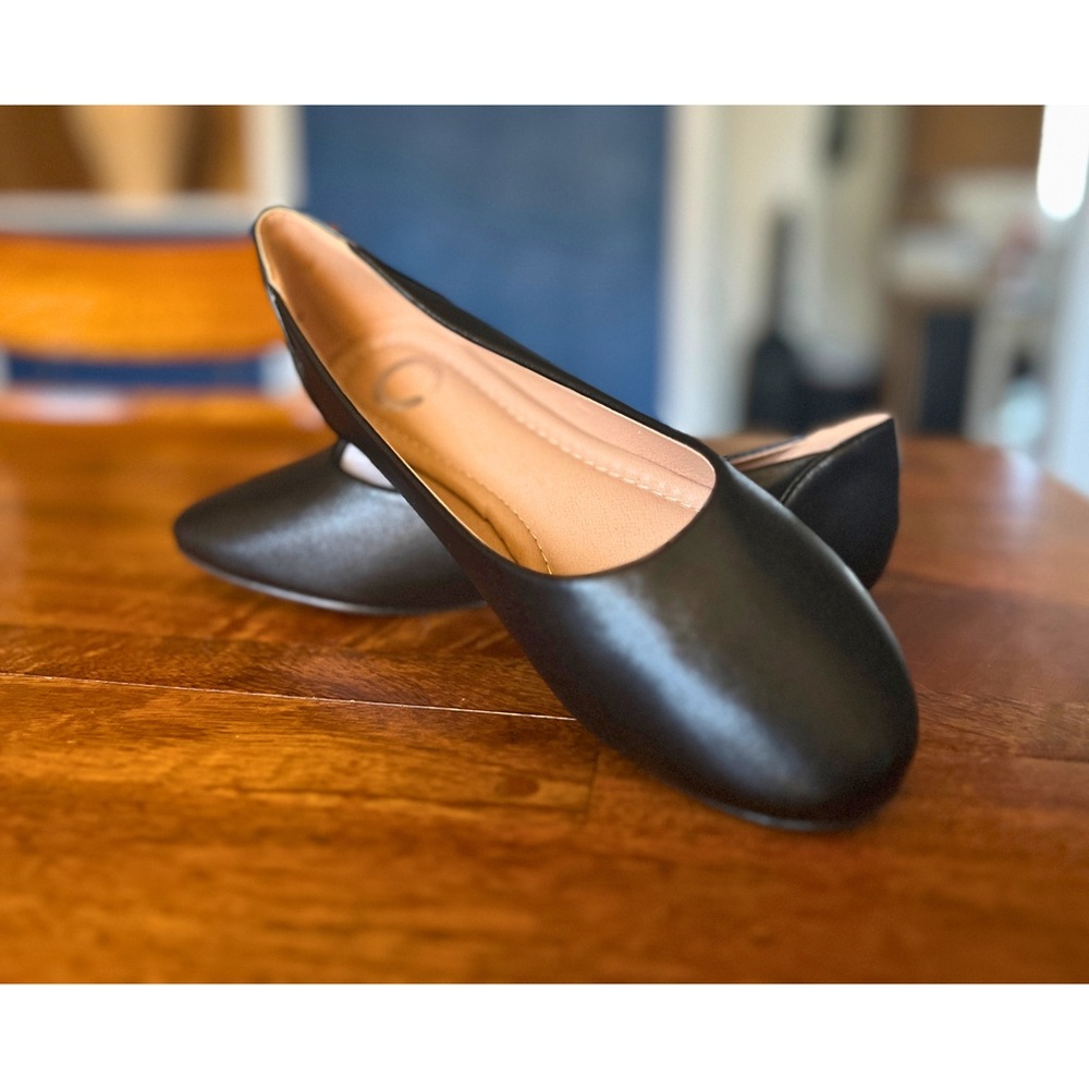 NWOT Journee Collection Ballet Flats